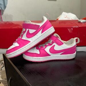 Nike Kids Sneakers in Pink and White 12C